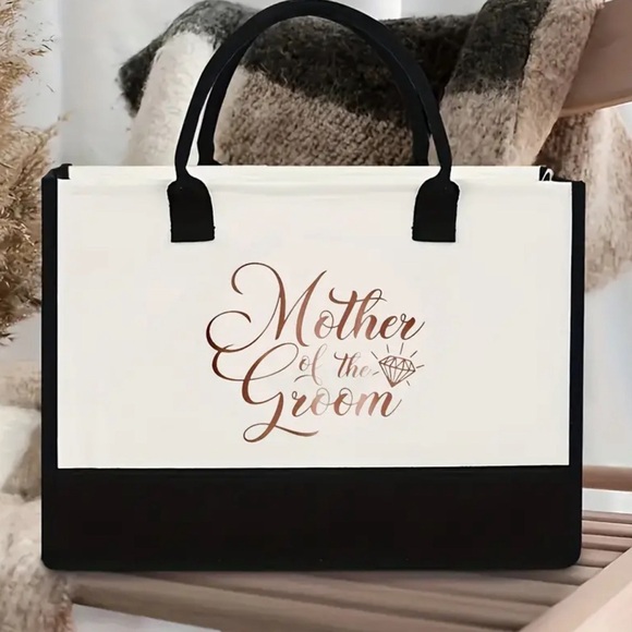 Sister of the Bride Tote Bag - Spacious & Stylish - Perfect for Weddings - Picture 6 of 7